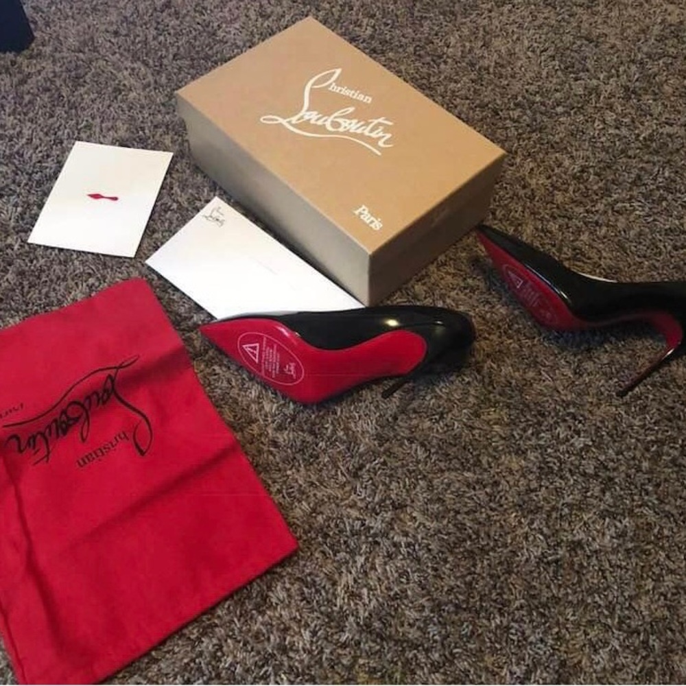 Christian louboutin shoes new never wore